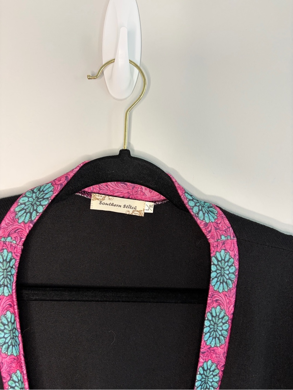 Black Open-Front Cardigan with Multicolor Animal-Print Hem - Picture 4 of 4